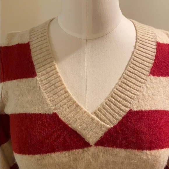 ๐HP๐ Gap Striped Sweater - Picture 4 of 4